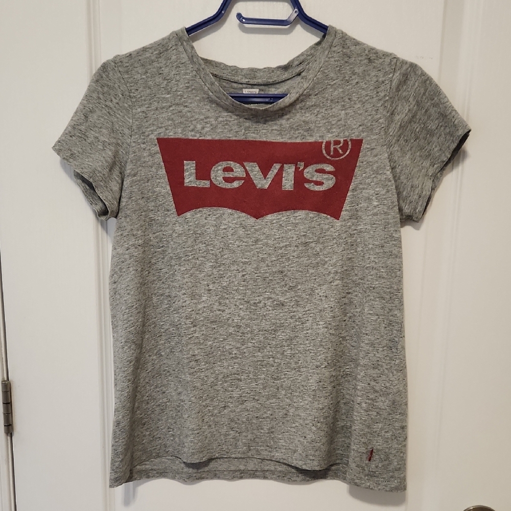 Levi's Gray T-Shirt with Red Logo